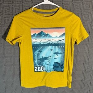 Old Navy T-Shirt Boys Size Medium 8 Yellow Greenland Sharks Short Sleeve
